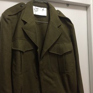 Vintage women’s AUS army jacket
